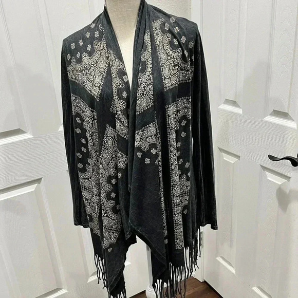 Vocal brand fringed kimono duster, jacket w rhinestones & studs. Western rodeo - Picture 4 of 14
